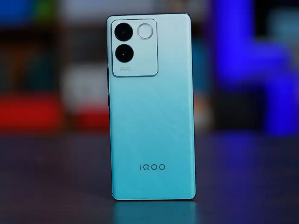 iQOO Z7
