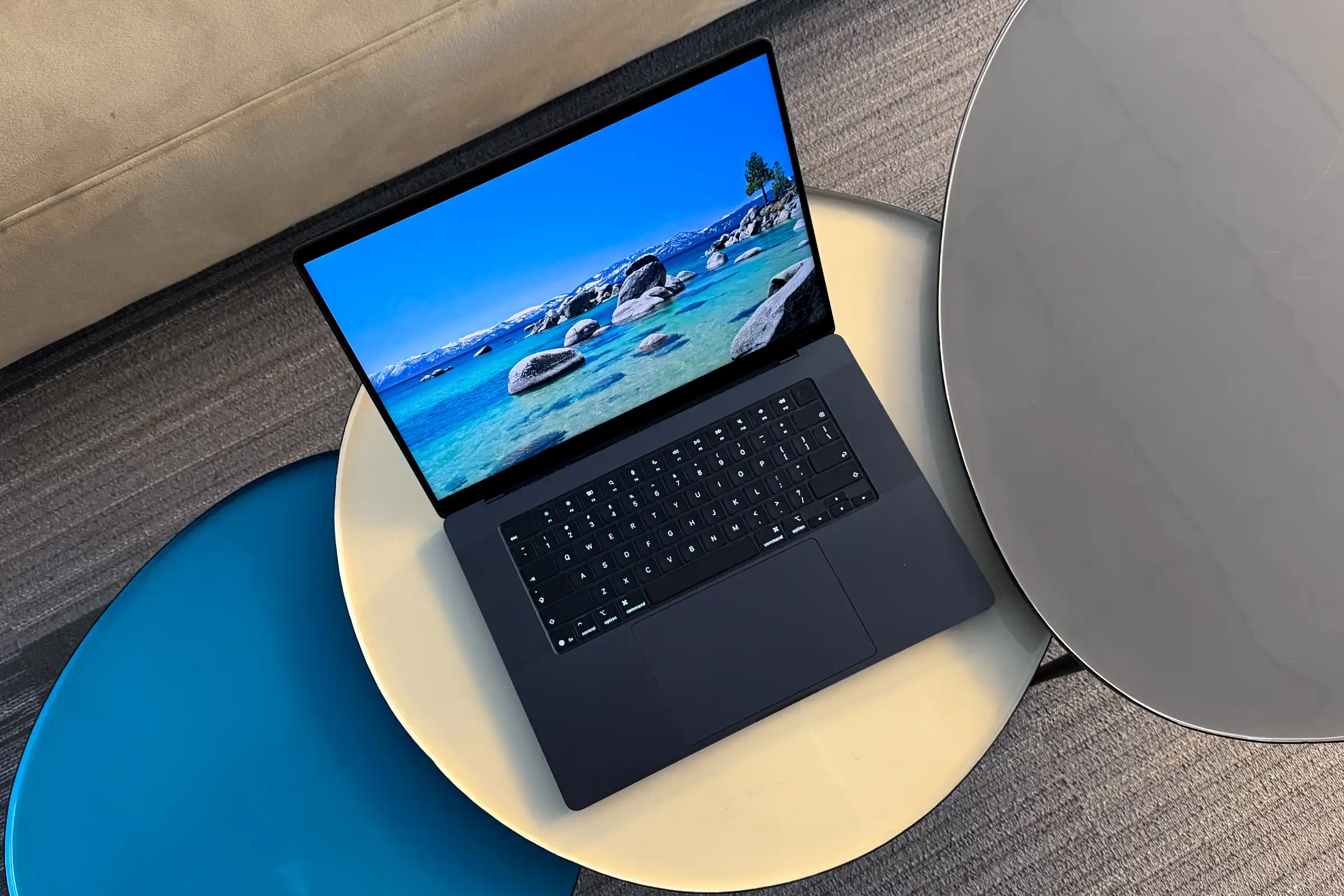Apple MacBook M5 Air and M5 Pro Record Low Prices: Don’t Miss Out