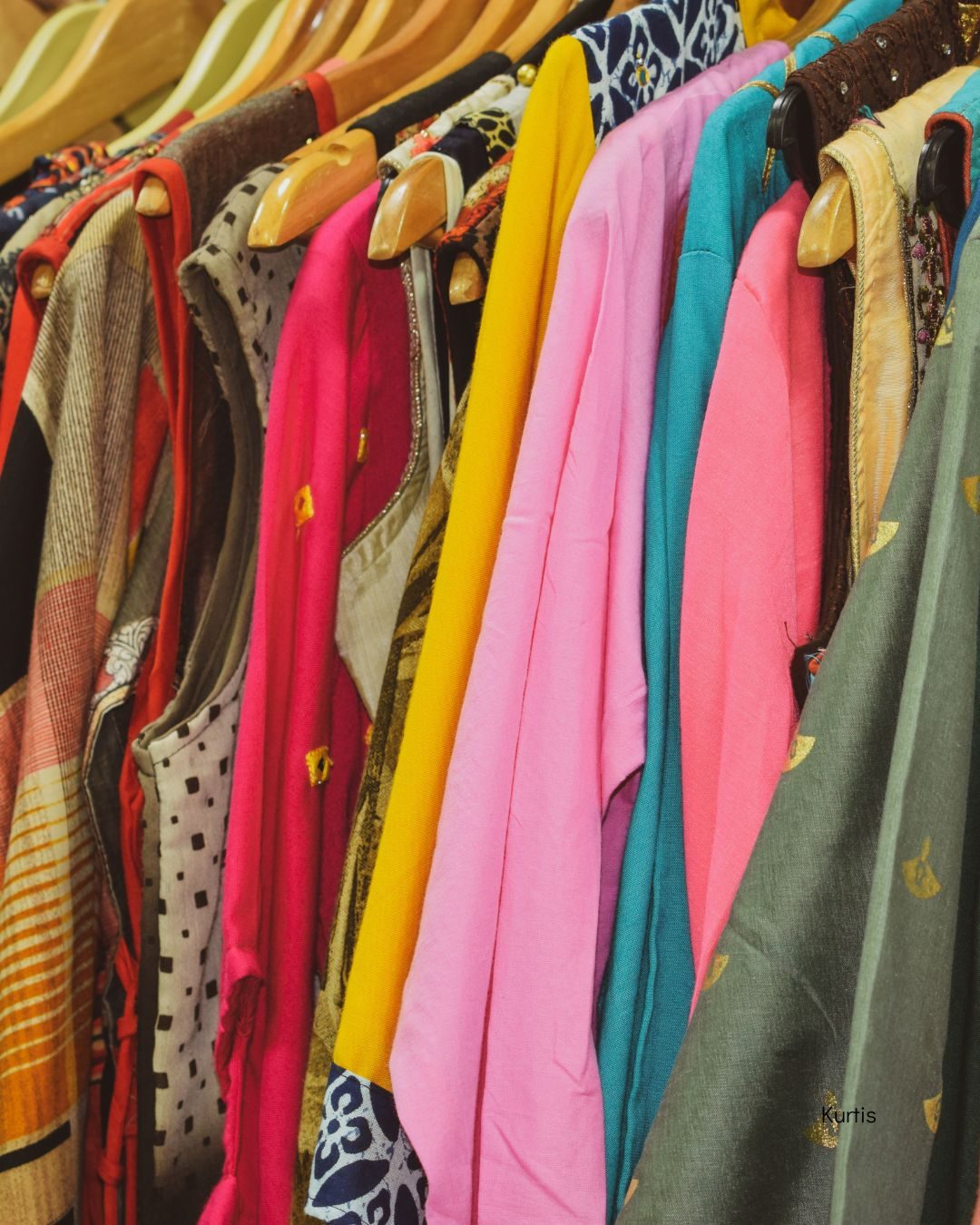 Cotton kurti styling tips for humid weather