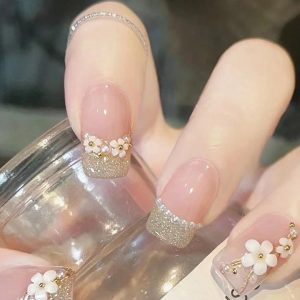 Press-on nails for weddings